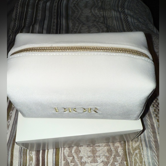 Dior Makeup Pouch NEW with box - Picture 3 of 10